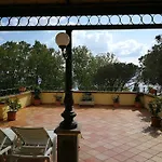 Royal 4*