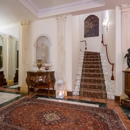 ホテル ロイヤル 4*