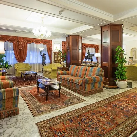 Royal Hotel 4*