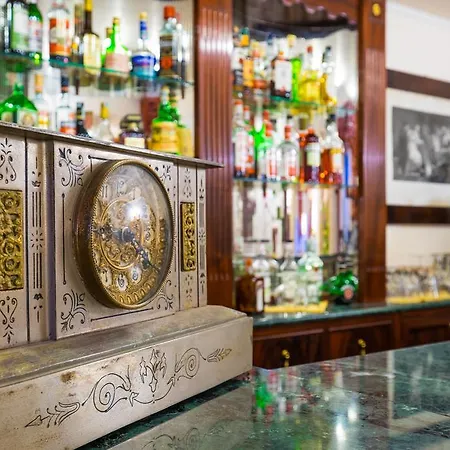 ロイヤル ホテル