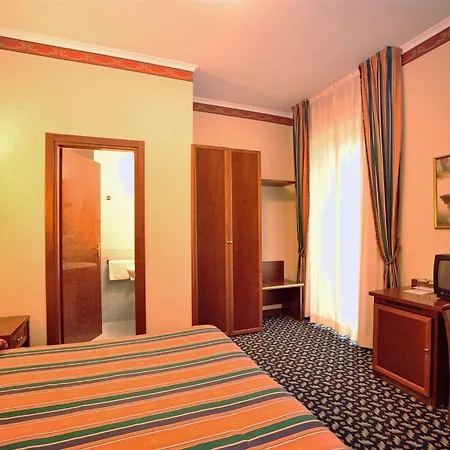 ホテル ロイヤル