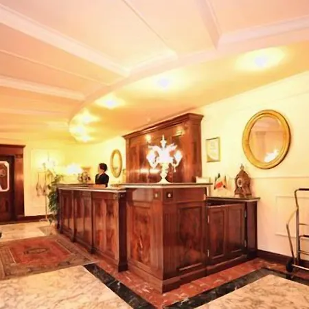 Royal 4*
