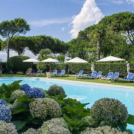 Hotel Royal 4*