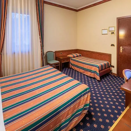 Hotel Royal 4*